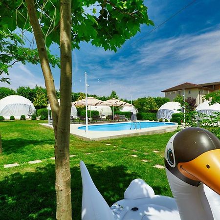 Seagloo Glamping - Adults Only Hotel Костинещи Екстериор снимка
