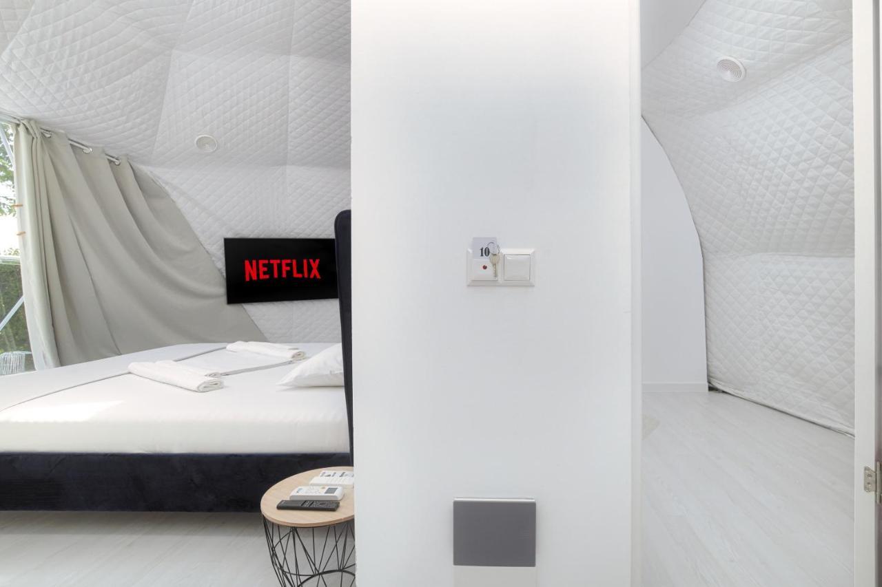 Seagloo Glamping - Adults Only Hotel Костинещи Екстериор снимка
