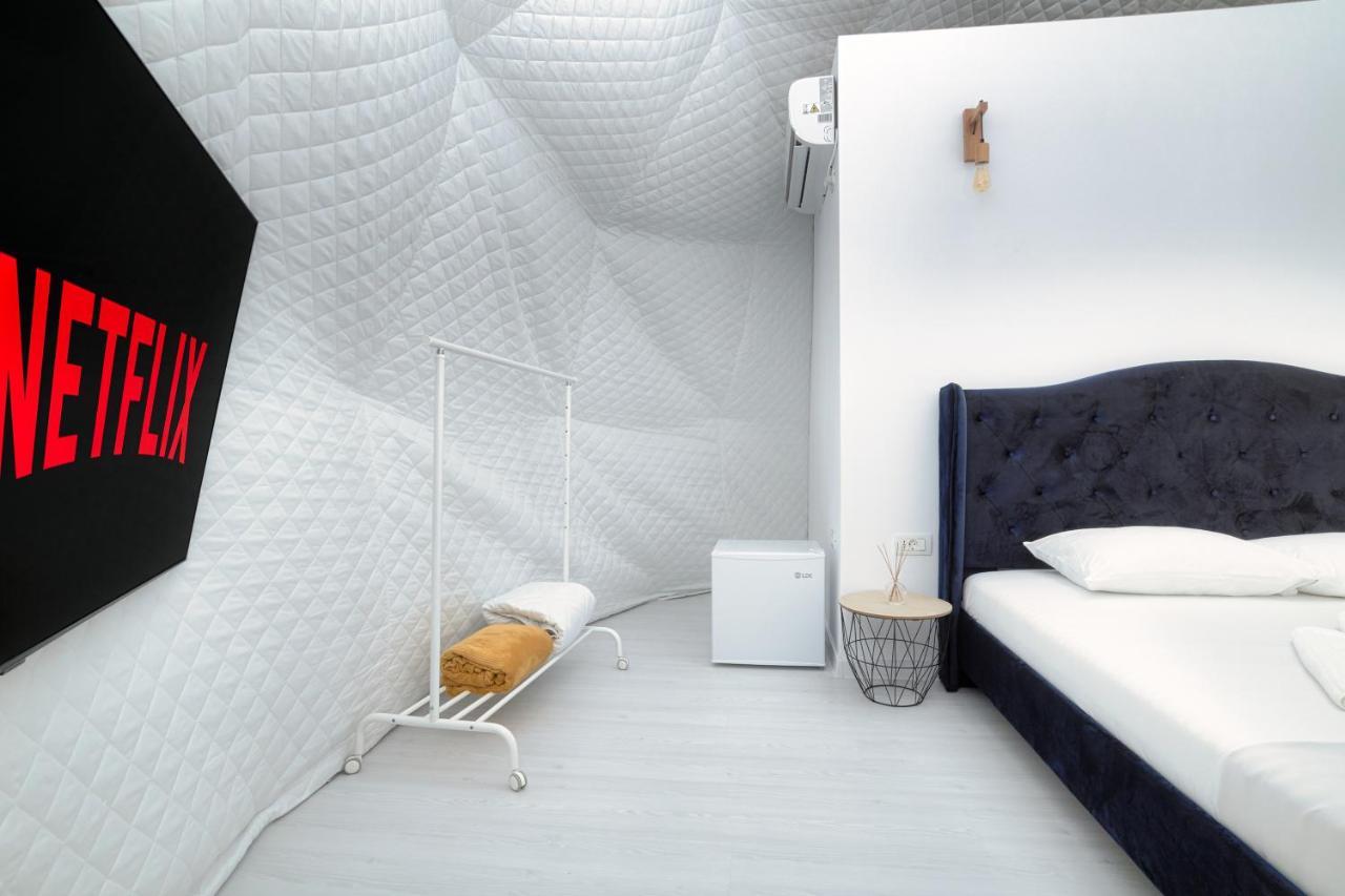Seagloo Glamping - Adults Only Hotel Костинещи Екстериор снимка